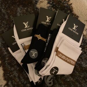 Louis Vuitton Black and White Socks Set